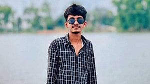 বন্ধুর ‘প্রেমের বিয়ে’ নিয়ে বিরোধ: হামলায় স্কুলছাত্রের মৃত্যু