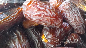 খেজুরের বাজার ঠান্ডা ঠান্ডা