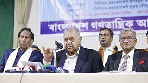 সংবিধান পুনর্লিখন একটা ভুল ধারণা: ড. কামাল হোসেন