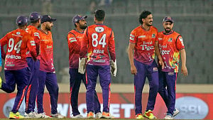 টাকা না নিয়েই ঢাকা ছাড়বেন রাজশাহীর বিদেশি ক্রিকেটাররা