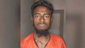 গাজীপুরে বাবার লাশ আনতে গিয়ে ছিনতাইয়ের কবলে স্বজনরা