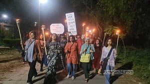 Torch march at JU against rape, abuse
