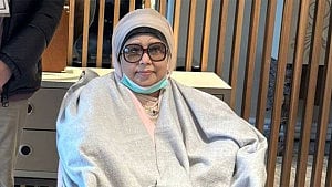 ‘মানসিক প্রশান্তি’ সারিয়ে তুলছে খালেদা জিয়াকে: ব্যক্তিগত চিকিৎসক