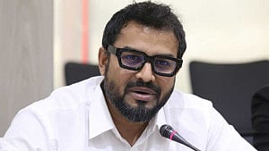 ঢাকা উত্তর সিটির প্রশাসক এজাজকে সরানো হল