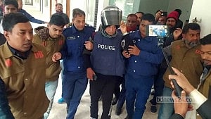 তিন হত্যা মামলায় সাবেক রেলমন্ত্রী সুজনের জামিন