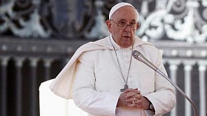 Pope in critical condition for 4th day: Vatican