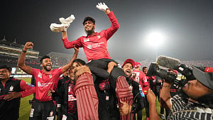 মিরপুরের লাল সমুদ্রে আবার বরিশালের উৎসব