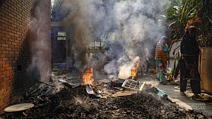 ‘সুধা সদনে’ যুবকের লাশ