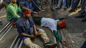 তিতুমীরের আন্দোলনে বন্ধ রেলপথ