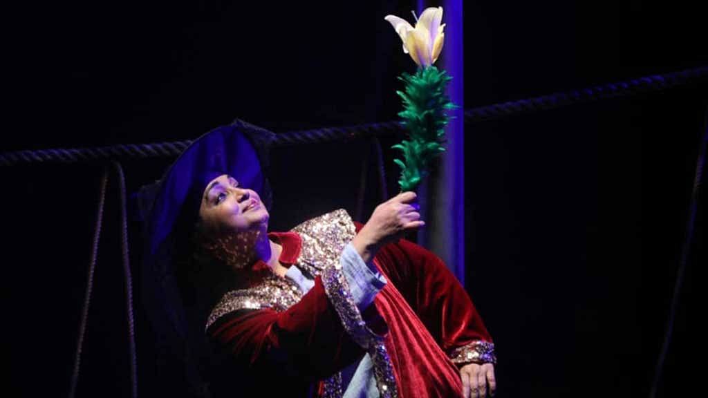 ‘আত্মজয়’ নাটকের দৃশ্য,ছবি: মোমেনা চৌধুরী।