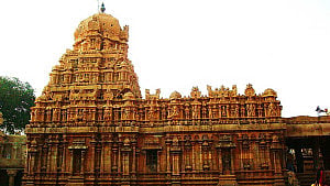 মন্দির, বৈভব, সমুদ্র বাণিজ্য: তাক লাগানো চোল আখ্যান