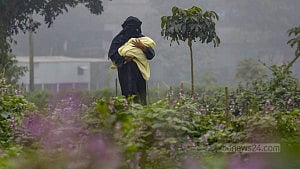 শৈত্যপ্রবাহের আগেই কনকনে শীত