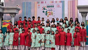 পঞ্চাশে পা দিল 'ফুলকি'