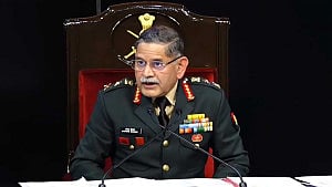 Indian Army chief threatens to ‘wipe Pakistan off Map’