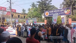 লক্ষ্মীপুরে চর দখলের অভিযোগ: হাতবদলে এবার বিএনপি নেতাদের কাছে