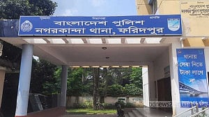 ‘বহু মানুষকে চাপা দেওয়ার’ গুজব রটিয়ে ট্রাক চালককে পিটিয়ে হত্যার অভিযোগ