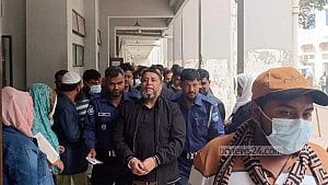 নারায়ণগঞ্জে তিন মামলায় সাবেক কাউন্সিলর ৭ দিনের রিমান্ডে