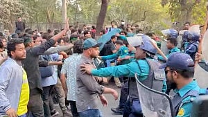 সচিবালয়ে প্রাইম এশিয়ার শিক্ষার্থীরা, ছত্রভঙ্গ করল পুলিশ