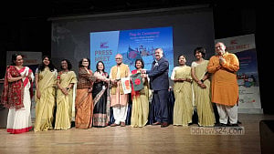 রোকেয়াকে হেয় করতে একটা শক্তি মাথাচাড়া দিচ্ছে: মফিদুল হক