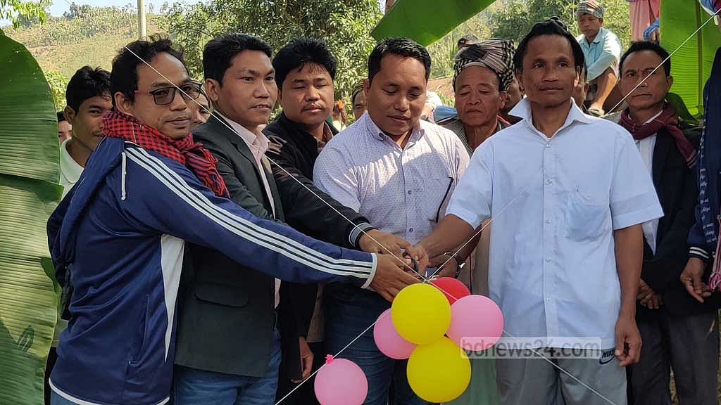  ছাত্রাবাসটি উদ্বোধন করেন বান্দরবান সদর উপজেলার টংকাবতি ইউনিয়নের চেয়ারম্যান মাংয়ং ম্রো।