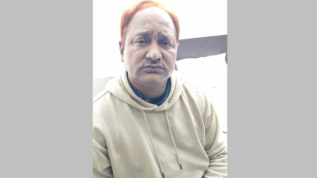 আটক আওয়ামী লীগ নেতা শেখ হাসান।