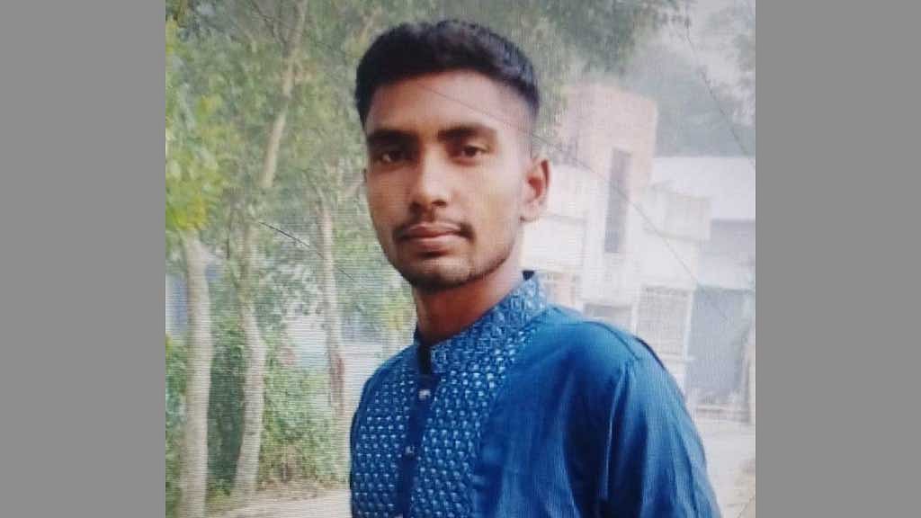 কিশোরীর ‘কথিত প্রেমিক’ পিয়ার সরদার।