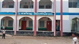 আরও ৬০ শিক্ষা প্রতিষ্ঠান থেকে সরল শেখ পরিবারের নাম