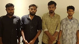 চাঁদাবাজির মামলায় গ্রেপ্তার সেই রিয়াদের বাসা থেকে সোয়া ২ কোটি টাকার চেক জব্দ