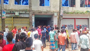 3 of a family beaten to death in Cumilla