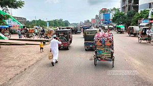 Gopalganj curfew resumes at 8pm