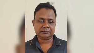কুড়িগ্রামে সাবেক প্রতিমন্ত্রীর পিএস রাশেদ গ্রেপ্তার