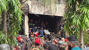 1 dead as Air Force jet crashes into Dhaka school building