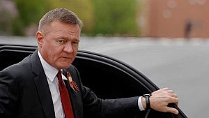 Sacked Russian transport minister found dead in his car