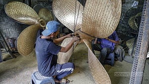 কেরাণীগঞ্জে তৈরি হচ্ছে প্রপেলার