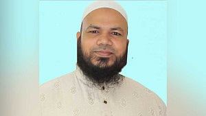 শরীয়তপুরে ডেঙ্গুতে কলেজ শিক্ষকের মৃত্যু