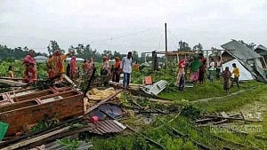 Tornado ravages 4 villages in Sirajganj