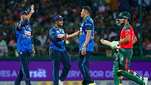 Sri Lanka blow past Bangladesh in T20 opener