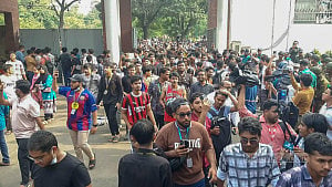 বিক্ষোভের মধ্যে শিক্ষা সচিবকে প্রত্যাহার