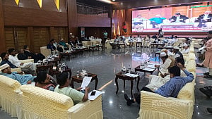 Discussing unresolved issues to reach consensus: Ali Riaz