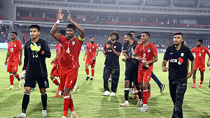‘হামজার কাছ থেকে সবসময় শিখছি আমরা’