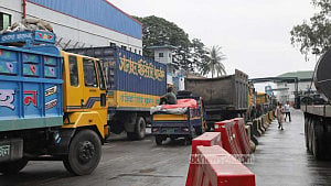 Exports grow 8.58% in FY25