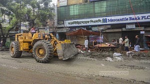 ঢাকার দুই সিটির ‘বেশিরভাগ বর্জ্য অপসারিত’
