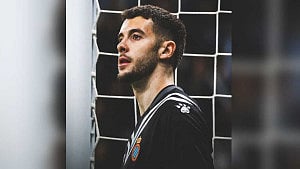Barca sign keeper Garcia from Espanyol