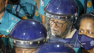 আদালতে সাব্কে সিইসি নূরুল হুদা ও দুই এমপি