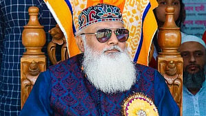 সাবেক স্বতন্ত্র সংসদ সদস্য ফয়সাল বিপ্লব গ্রেপ্তার