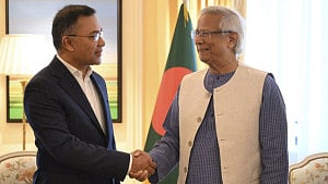 প্রধান উপদেষ্টার বিলেত সফর বিফল নয়
