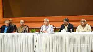 CA Yunus begins meeting with political parties