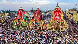 উড়িষ্যার পুরিতে রথযাত্রা চলাকালে ভিড়ের চাপে পিষ্ট হয়ে ৩ মৃত্যু, আহত ১০