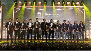 শ্রীলঙ্কার বর্ষসেরা কামিন্দু ও আতাপাত্তু