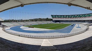 3 dead after fall from upper stand in Algeria